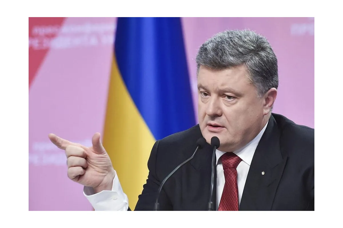 Порошенко: зміни до конституції повернуть окуповані території України