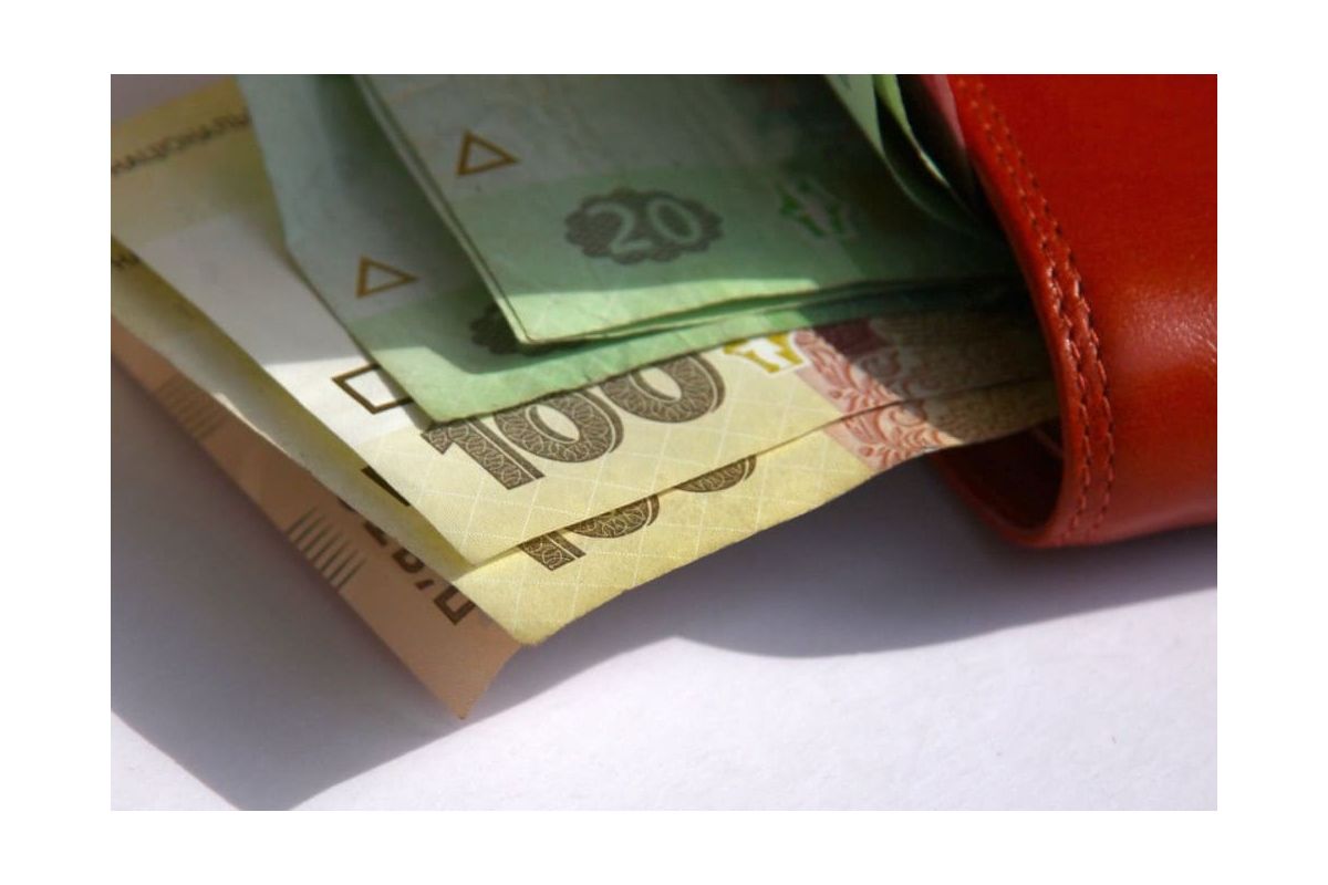 Жителям Донецької області заборгували більше 320 мільйонів гривень Жителям Донецької області заборгували більше 320 мільйонів гривень