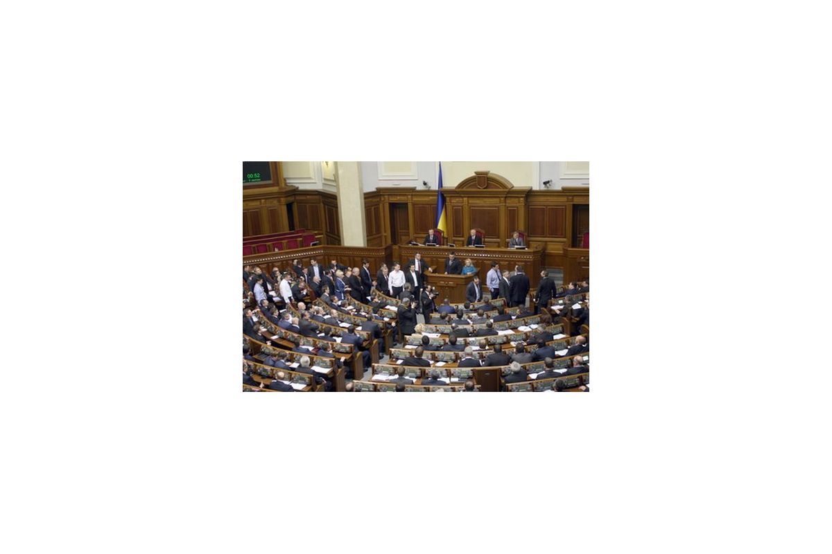 Верховна Рада дозволила збільшувати вартість оренди на землю Верховна Рада дозволила збільшувати вартість оренди на землю