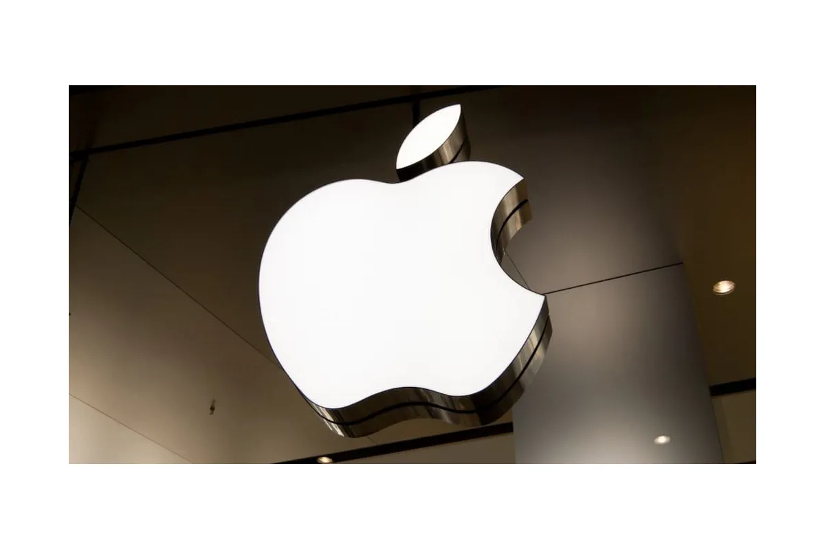 «Apple» хоче обладнати свої смартфони здвоєним лотком для SIM-карт