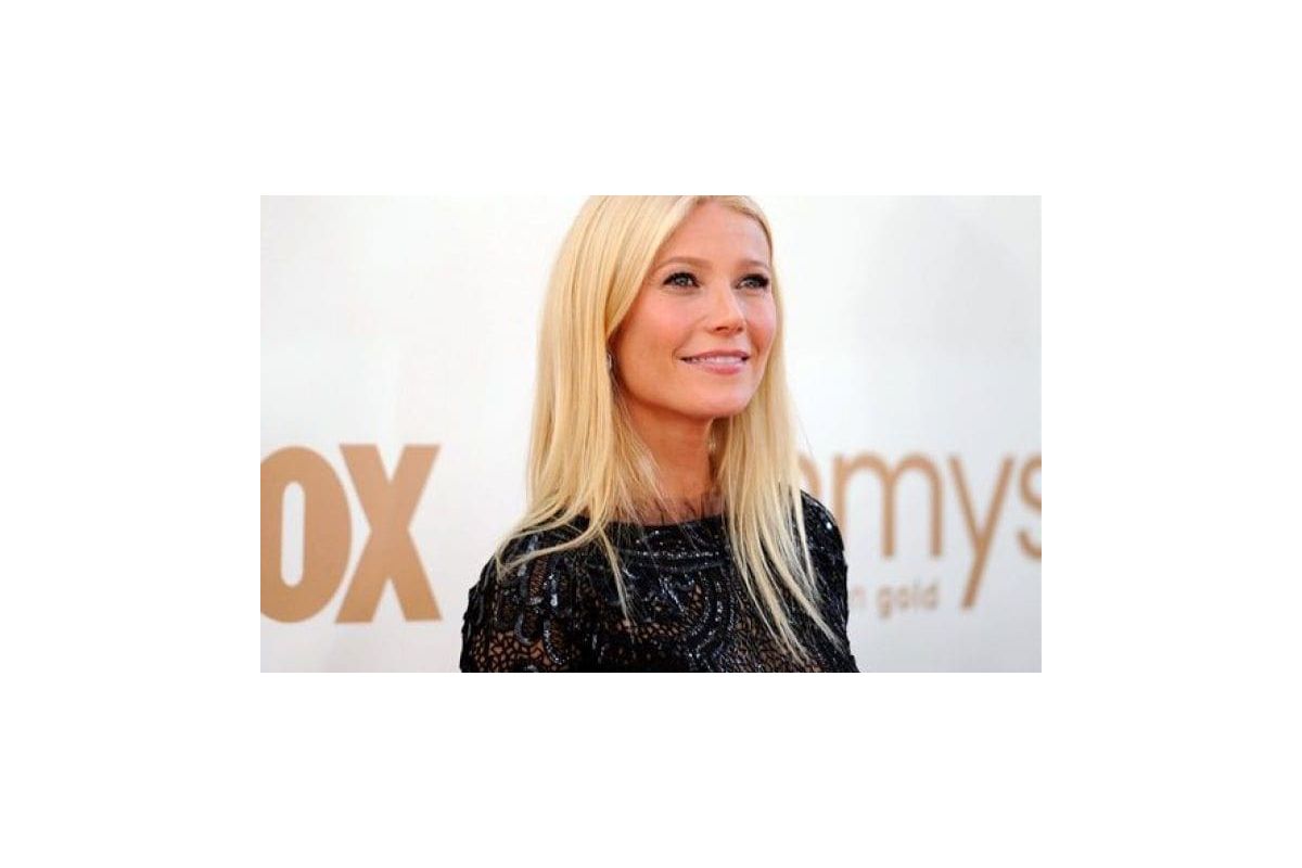 Гвінет Пелтроу дебютувала як дизайнер Гвінет Пелтроу дебютувала як дизайнер