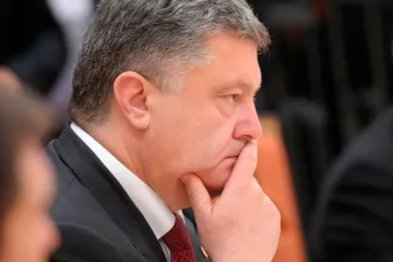 ​Президент України Петро Порошенко забув про волонтерів