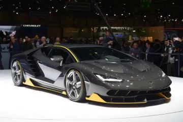 ​Компанія «Lamborghini» презентувала свій найшвидший та найдорожчий спорткар