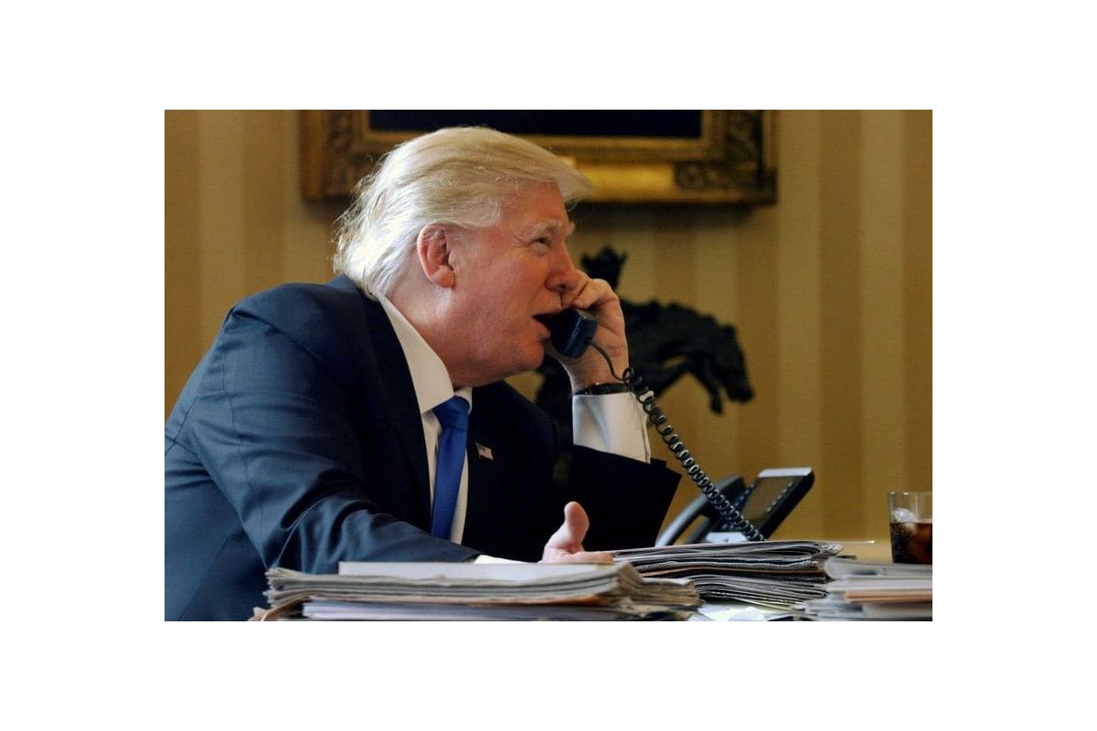 Дональд Трамп радитиметься з Ангелою Меркель в українському питанні Дональд Трамп радитиметься з Ангелою Меркель в українському питанні