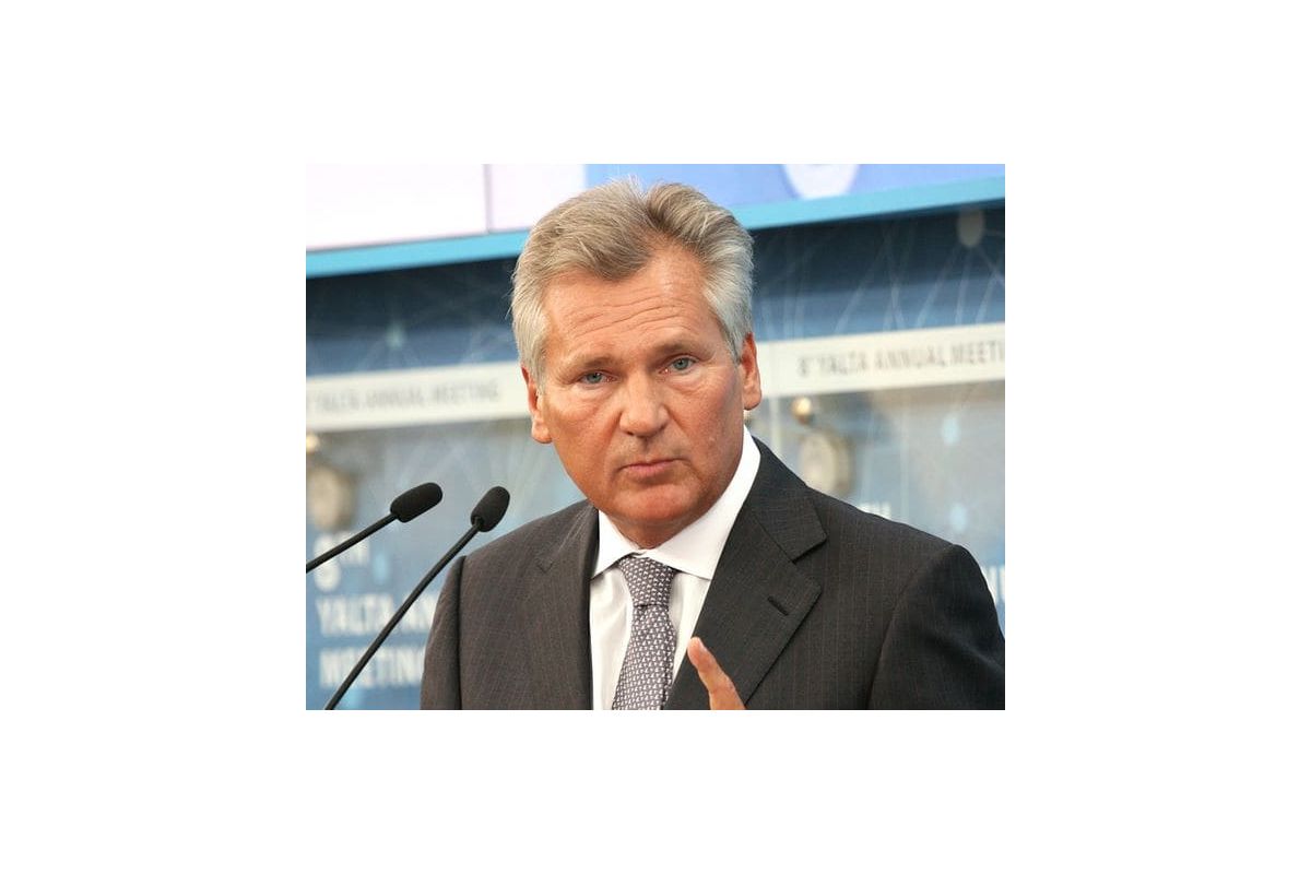 Квасьневський просить ЄС не тиснути на Україну Квасьневський просить ЄС не тиснути на Україну