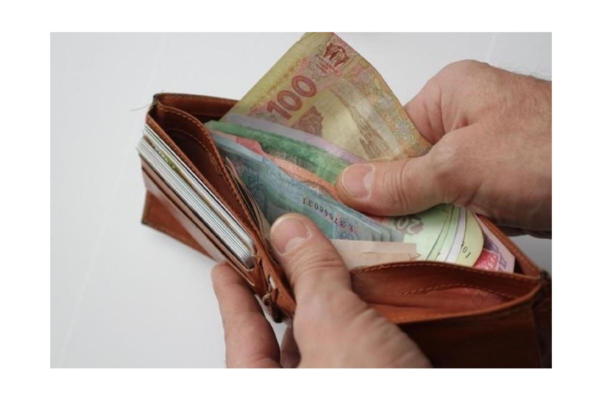 Верховна Рада ухвалила підвищення мінімальної заробітної плати Верховна Рада ухвалила підвищення мінімальної заробітної плати