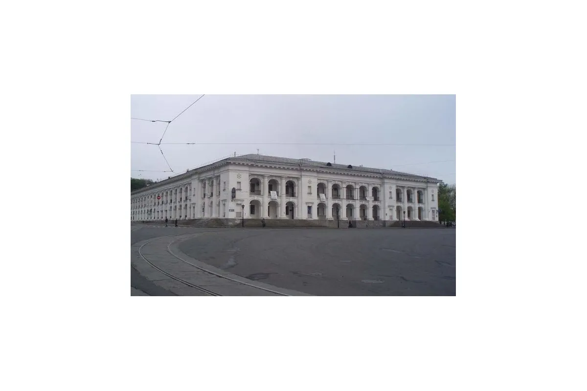 Прокуратура міста Києва домоглась повернення державі будівлі «Гостинного двору»