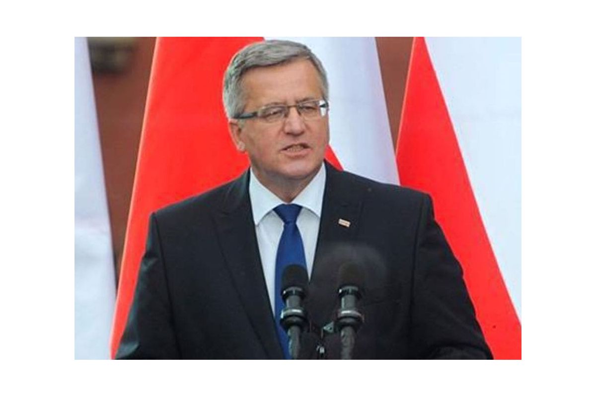 Коморовський назвав парад у Москві прообразом нестабільності та агресії Коморовський назвав парад у Москві прообразом нестабільності та агресії