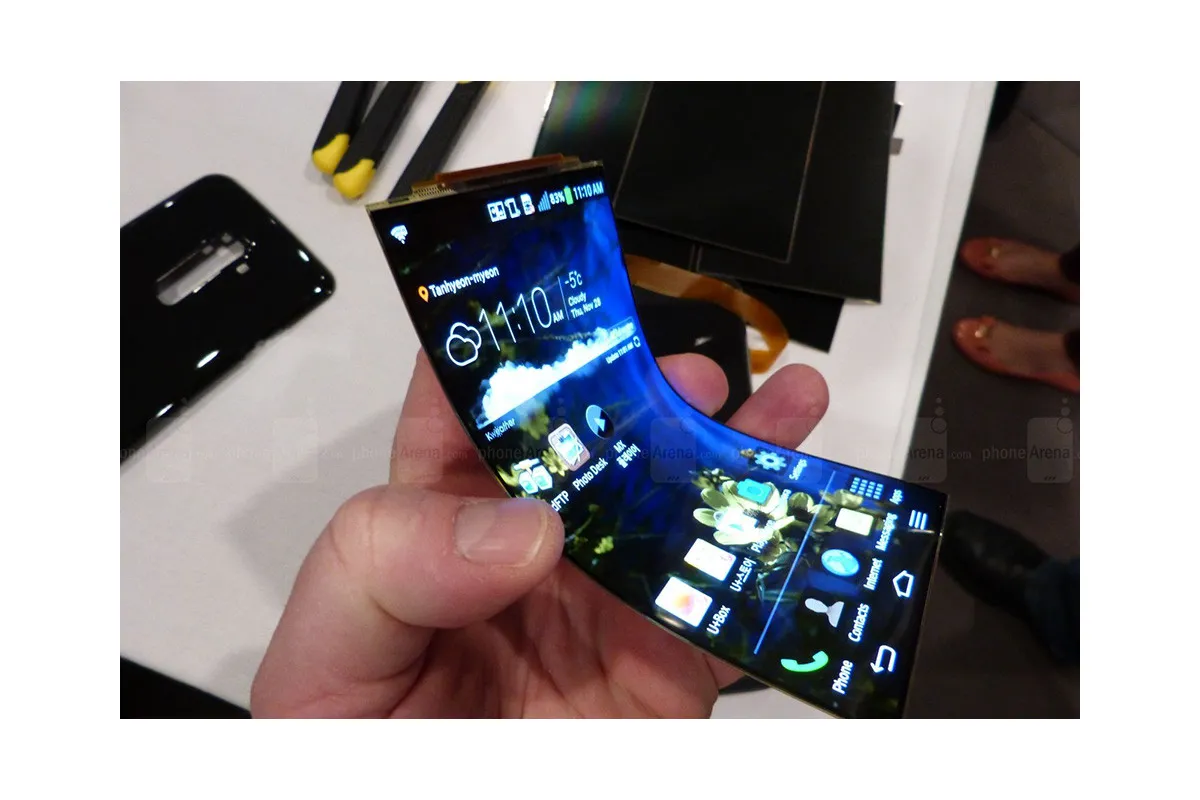 Samsung розробляє нові гнучкі смартфони
