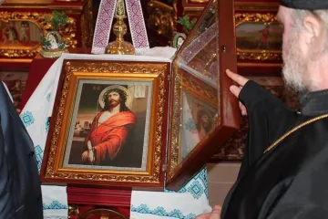 ​В храмі, який збудував сам Богдан Хмельницький, закровоточила ікона Христа Спасителя