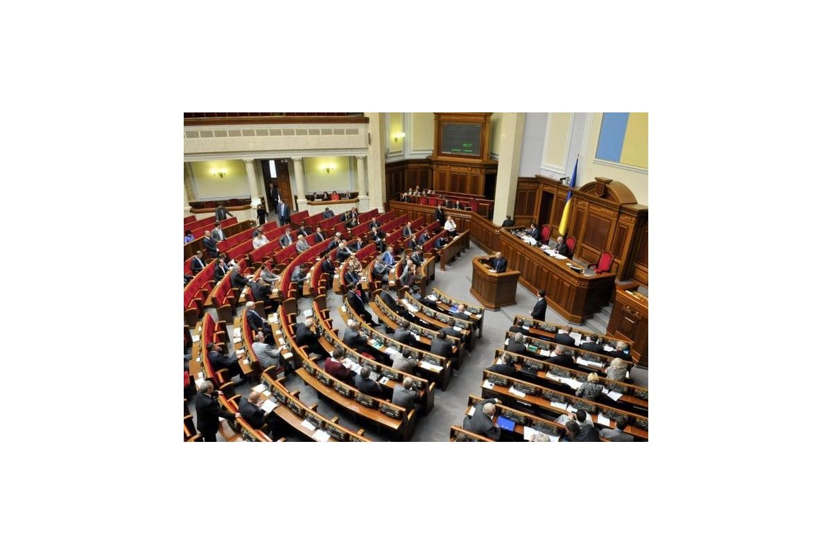 У ВРУ прийнято закон про воєнний стан У ВРУ прийнято закон про воєнний стан