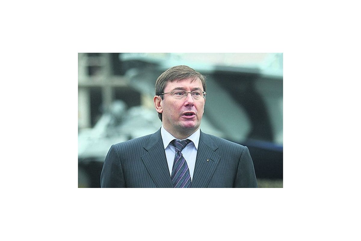 Луценко назвав вбивство проросійських активістів – «сакральною жертвою Кремля» Луценко назвав вбивство проросійських активістів – «сакральною жертвою Кремля»