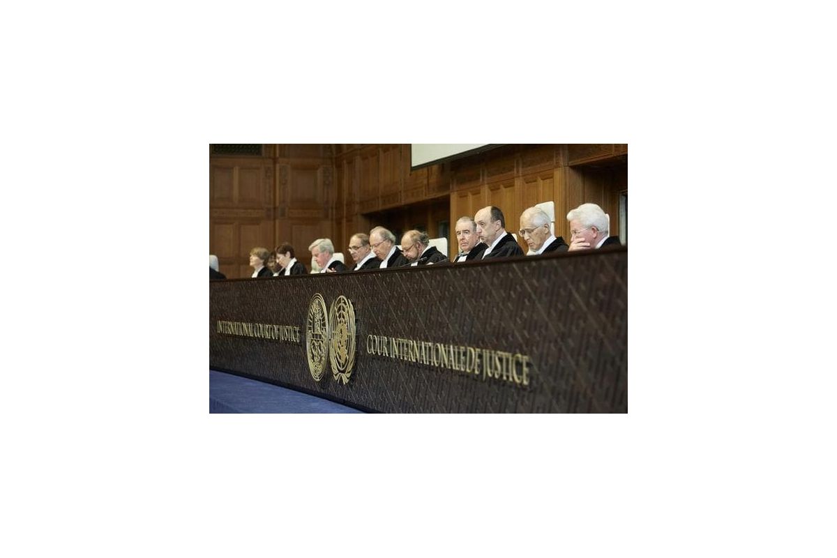 ГПУ передає до Гаазького суду матеріали по анексії Криму ГПУ передає до Гаазького суду матеріали по анексії Криму