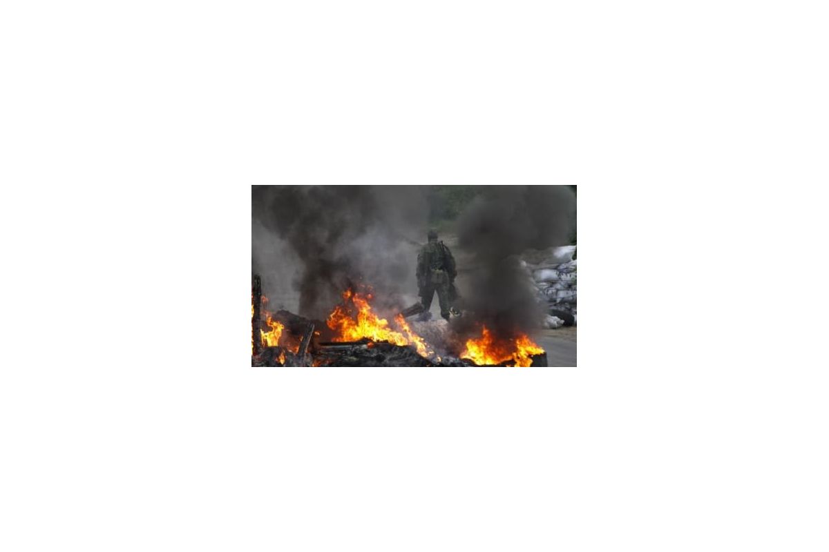 Окупант продовжує вчиняти військові провокації на Донбасі Окупант продовжує вчиняти військові провокації на Донбасі
