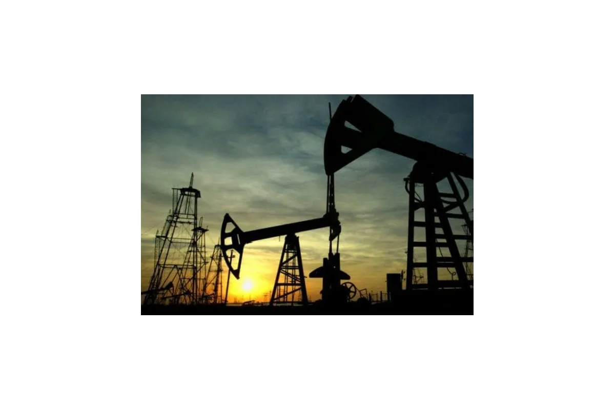 Новини України: Експерти прогнозують збереження нинішніх цін на нафту протягом наступних  2-3 років.