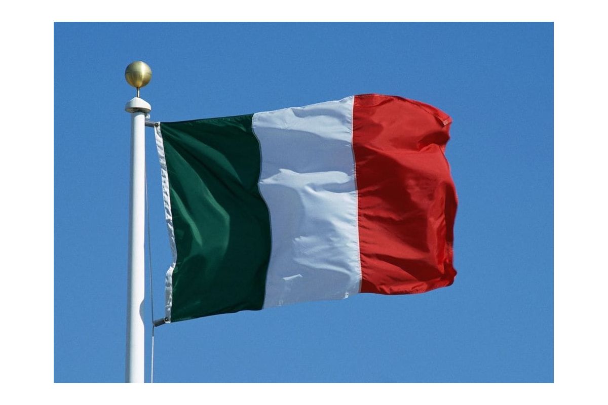 Італійці отримуватимуть гроші на книги, мандрівки та походи у кіно Італійці отримуватимуть гроші на книги, мандрівки та походи у кіно