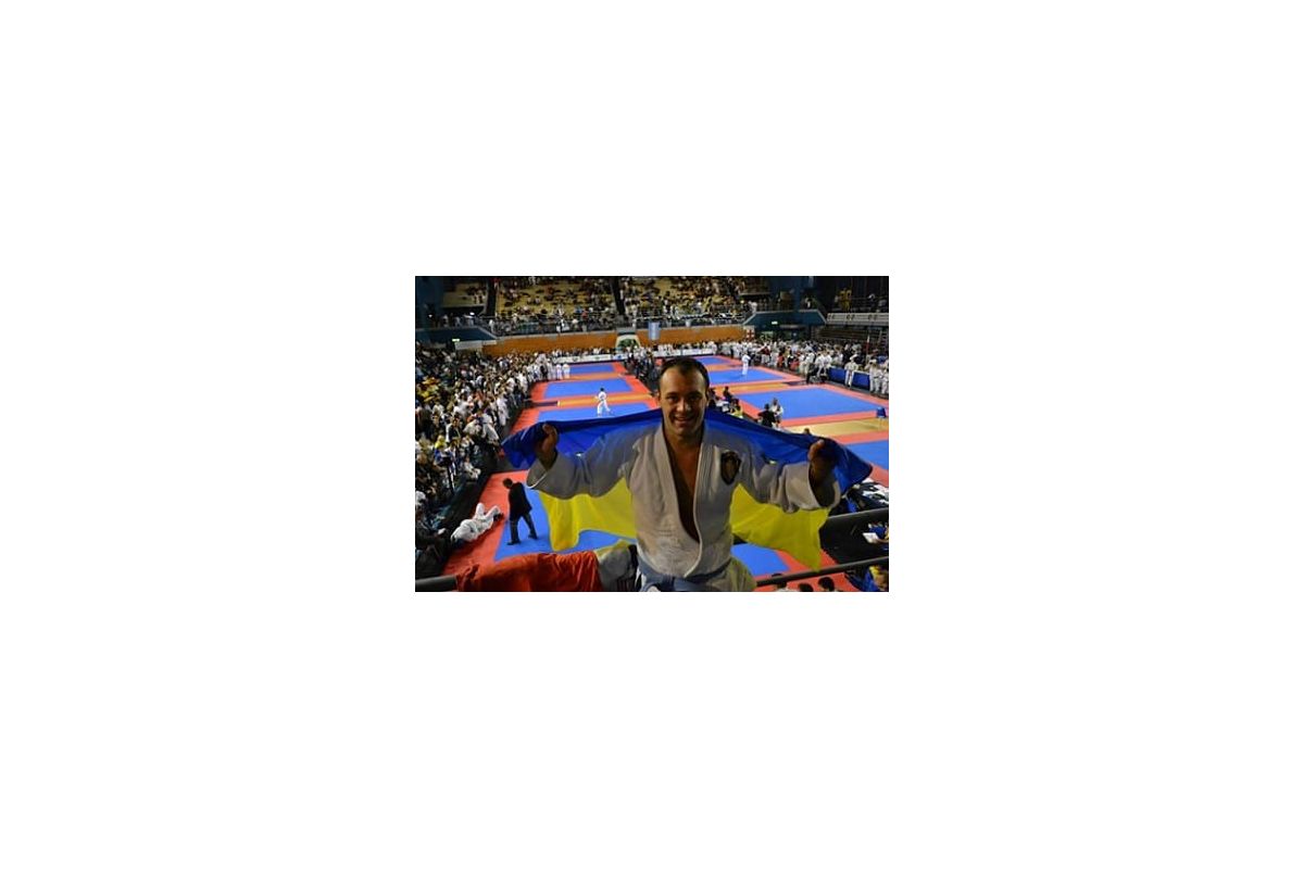 Українські самбісти привезли додому 19 медалей Українські самбісти привезли додому 19 медалей