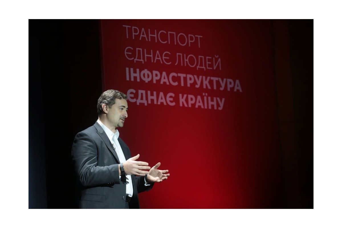 Транспорт єднає людей, інфраструктура єднає країну Транспорт єднає людей, інфраструктура єднає країну