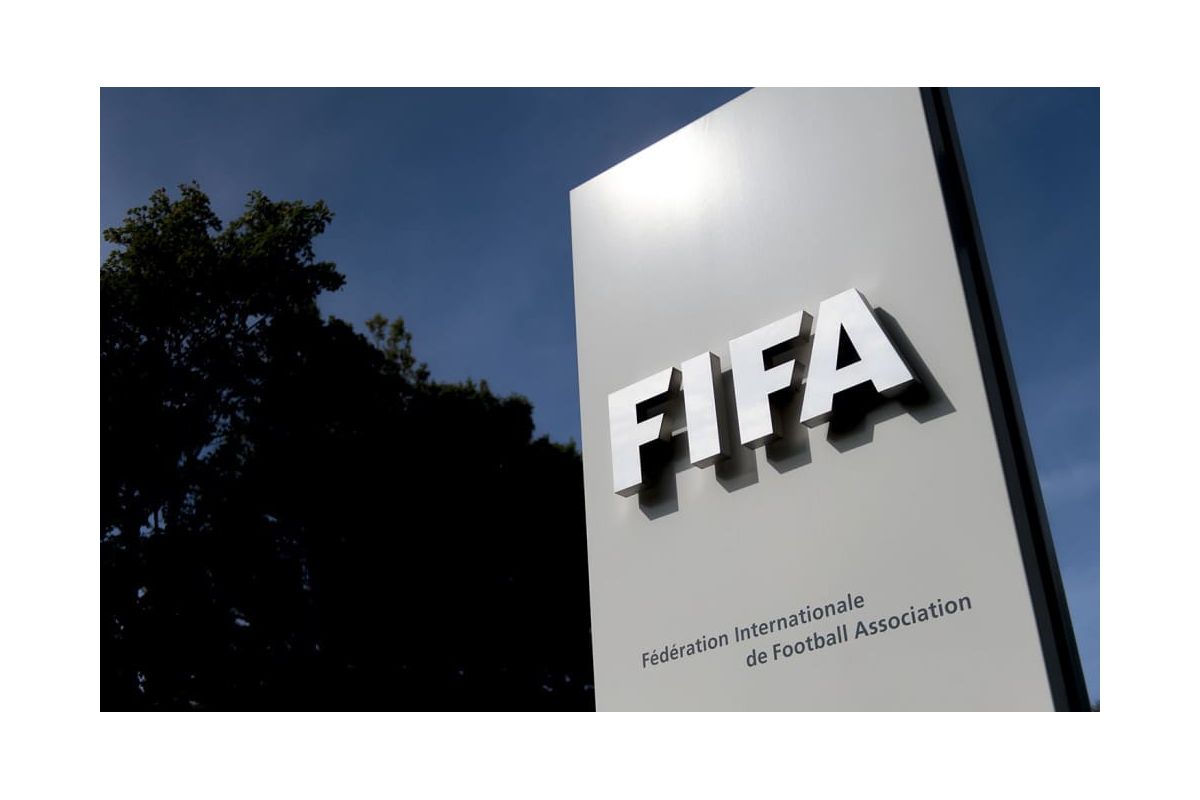 ФІФА змусить грати у футбол по-новому ФІФА змусить грати у футбол по-новому