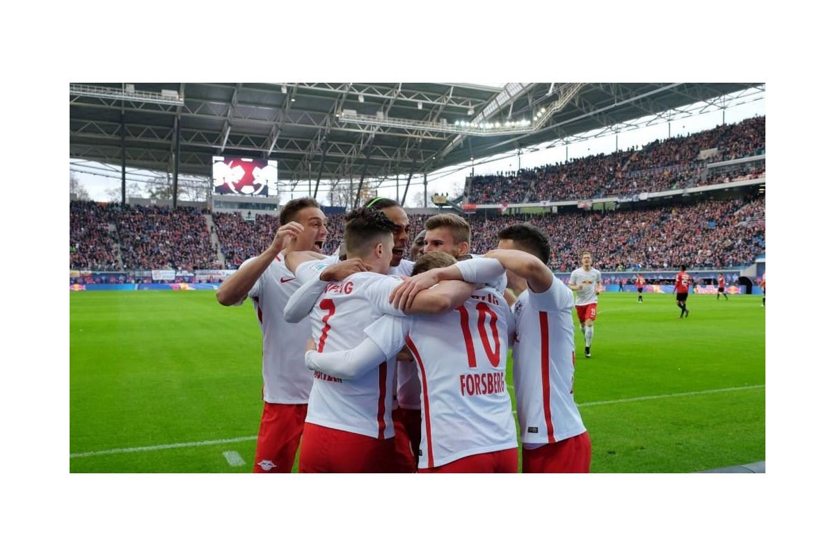 Впевненість: «Лейпциг» замовив чемпіонські футболки на початку сезону Впевненість: «Лейпциг» замовив чемпіонські футболки на початку сезону