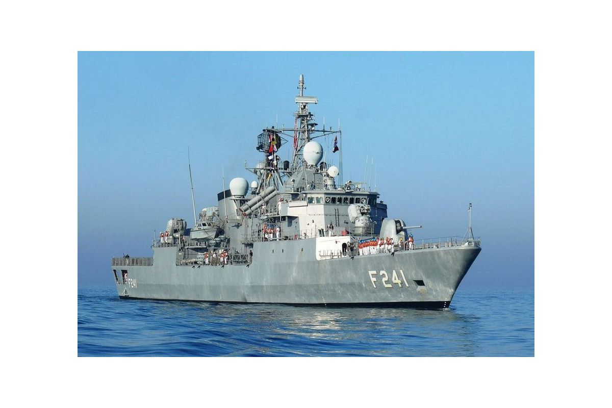 У Туреччині зникла флотилія військових кораблів У Туреччині зникла флотилія військових кораблів