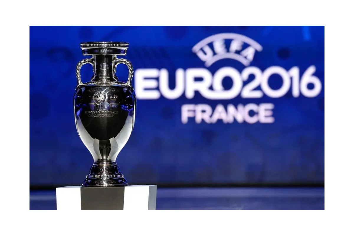 Футбольні фанати з усього світу зустрічають спортивне свято «Євро-2016»