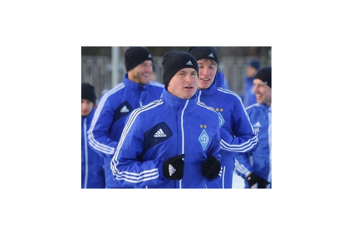 Андрій Цуріков гратиме за один із футбольних клубів Греції Андрій Цуріков гратиме за один із футбольних клубів Греції