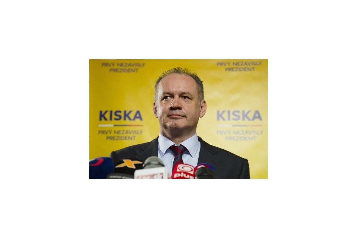 Президент Словаччини закликав пришвидшити процес реформування української економіки Президент Словаччини закликав пришвидшити процес реформування української економіки