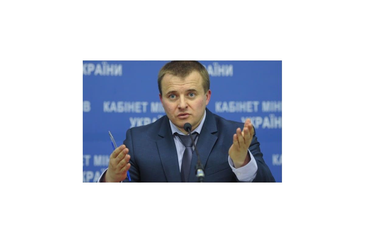 Новини України: Україна має намір закупити мільйон тонн вугілля в січні 2015 року Новини України: Україна має намір закупити мільйон тонн вугілля в січні 2015 року