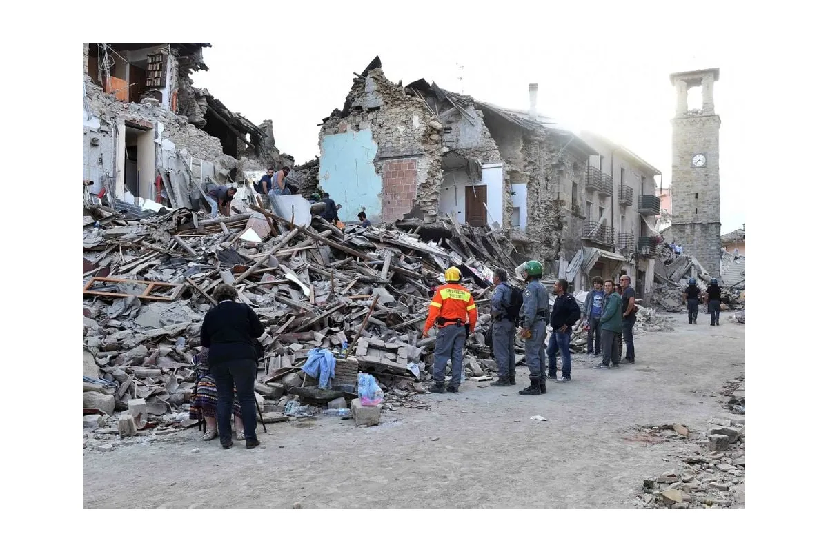 Італія потерпає від руйнівного землетрусу