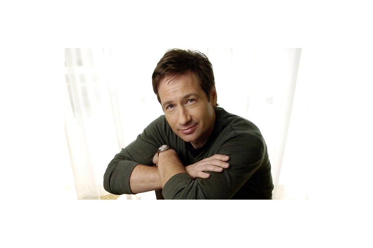 Девід Духовни - співак-початківець Девід Духовни - співак-початківець