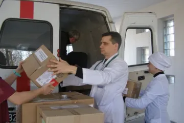 ​Терористи «ЛНР» змушують медиків працювати за їжу