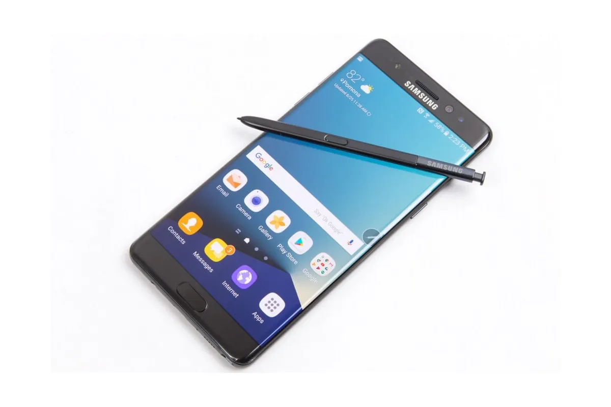 Samsung запатентував трансформовану гарнітуру, що має вигляд намиста