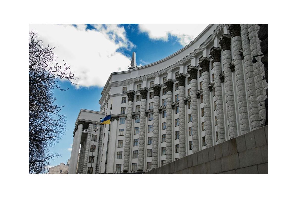 Новий Уряд – нова зарплатня: у Кабміні затвердили новий порядок оплати праці української влади Новий Уряд – нова зарплатня: у Кабміні затвердили новий порядок оплати праці української влади