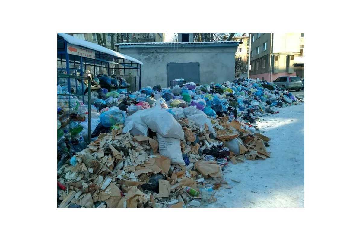 Критична ситуація із сміттям у Львові почала вирішуватись