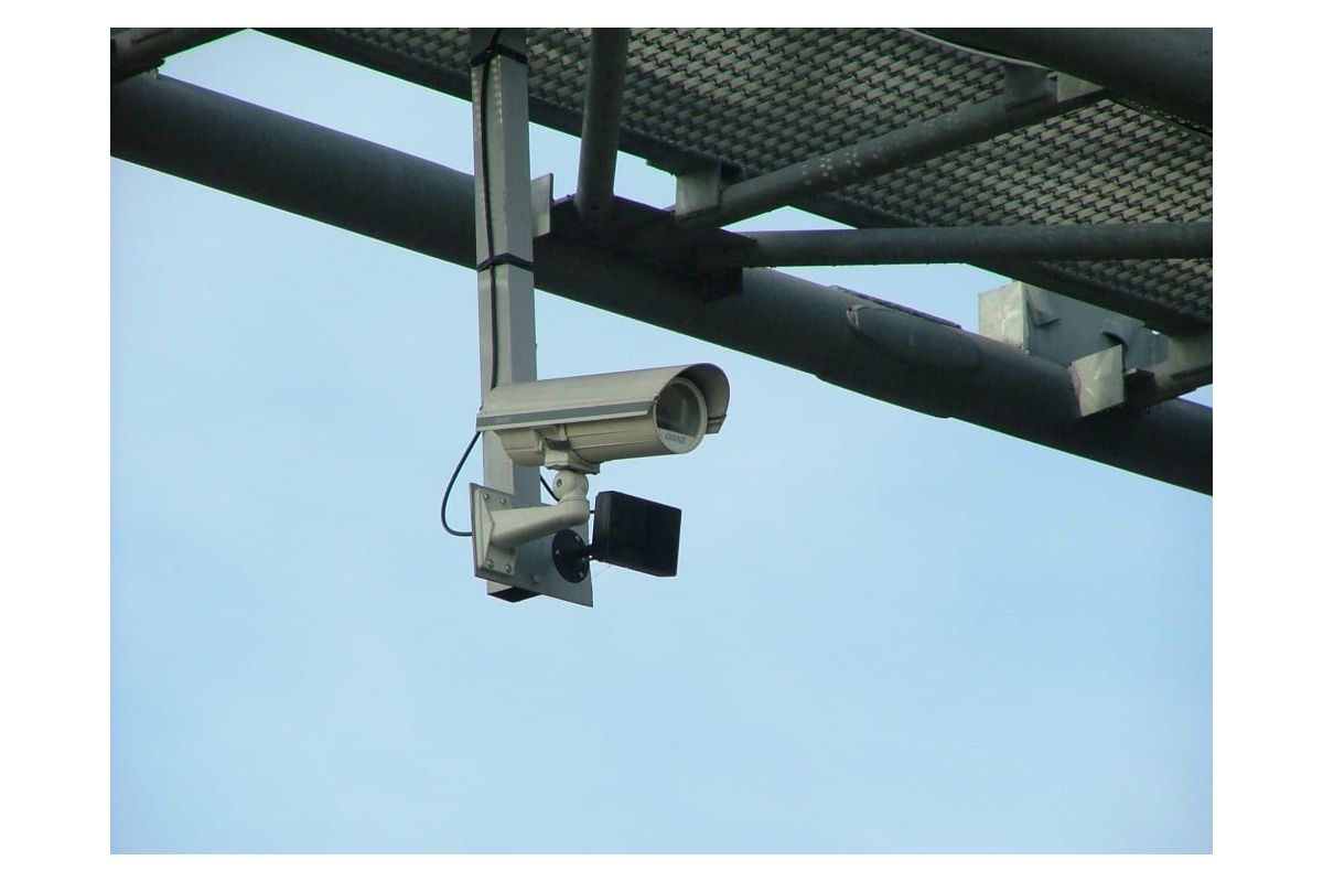 Відеофіксація порушень правил дорожнього руху потребує колосальних коштів Відеофіксація порушень правил дорожнього руху потребує колосальних коштів