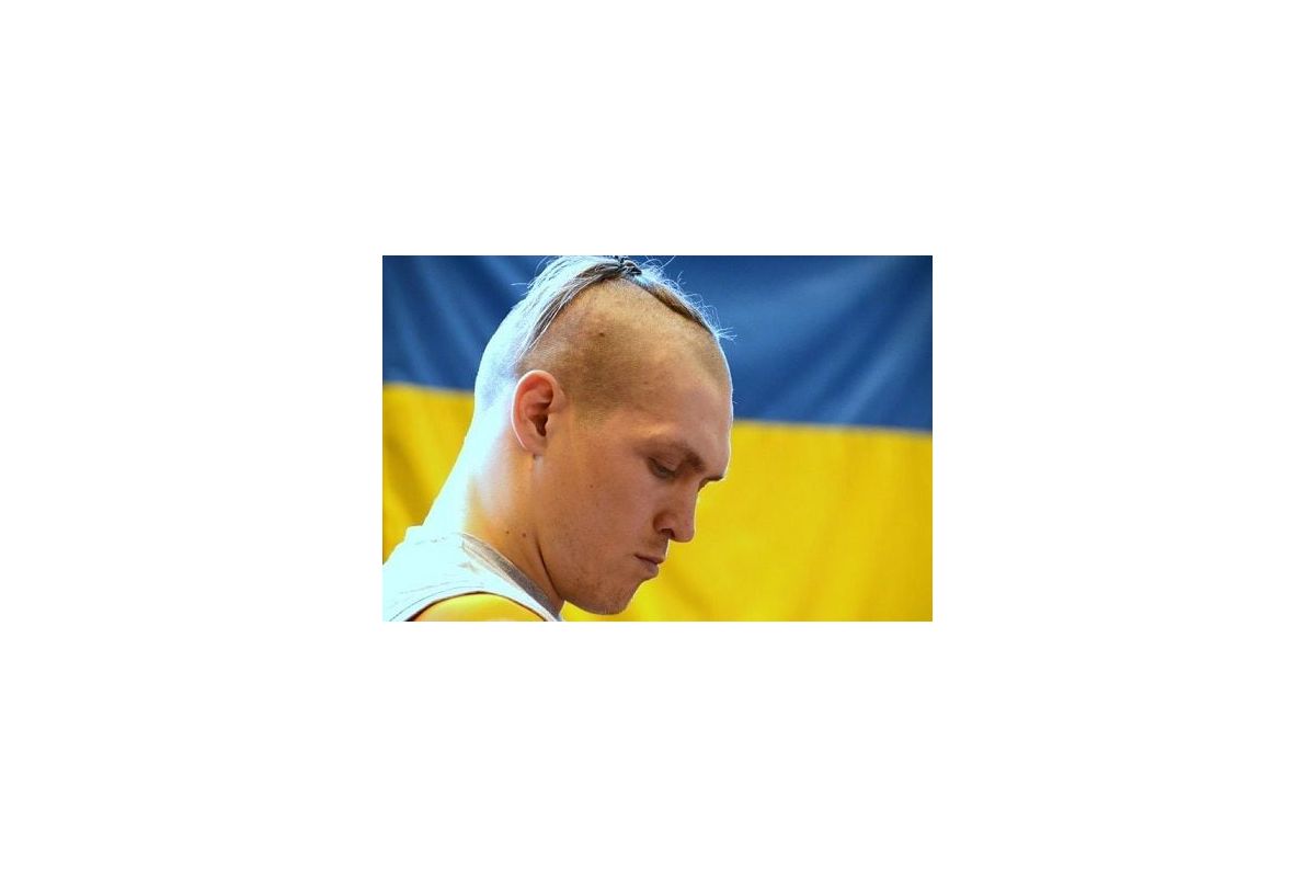 Усик готується до наступного бою Усик готується до наступного бою