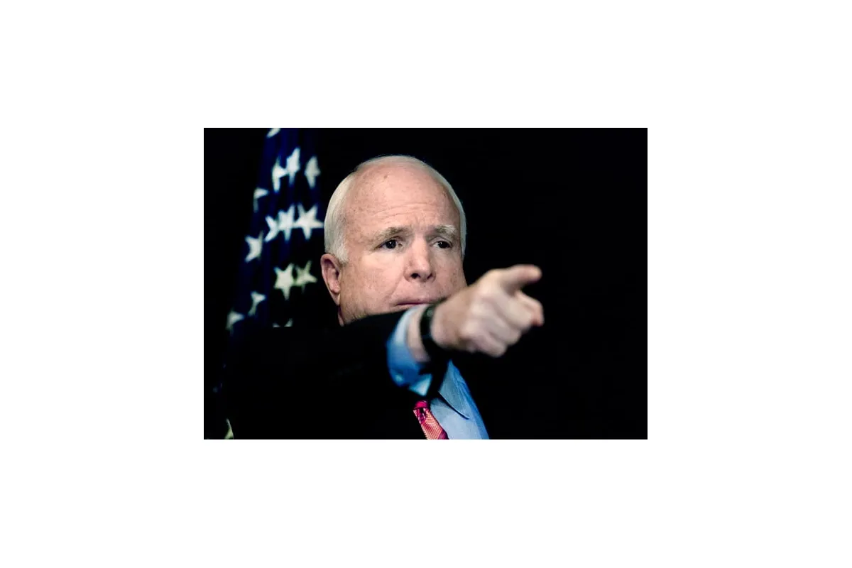 Маккейн назвав відносини України з США – ганьбою