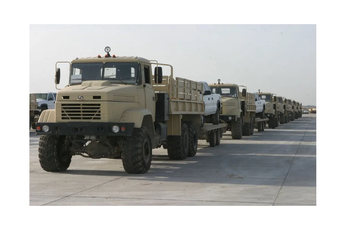 Знову українські вантажівки попрямували до далекої Африки