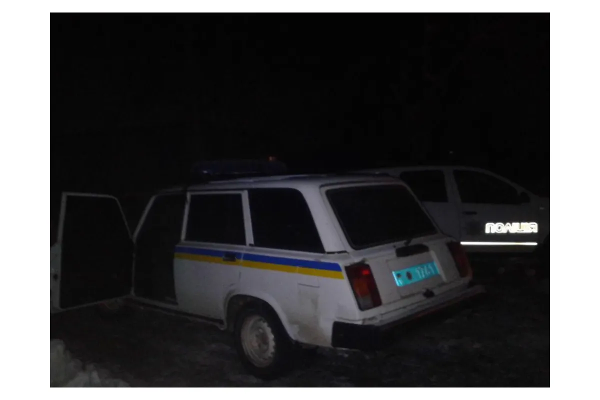 На Луганщині поліцейські затримали водія, який проігнорував вимоги про зупинку, скоїв наїзд на співр