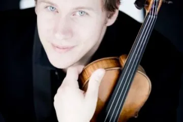 ​23 березня у Національній філармонії України виступить відомий скрипаль Андрій Бєлов