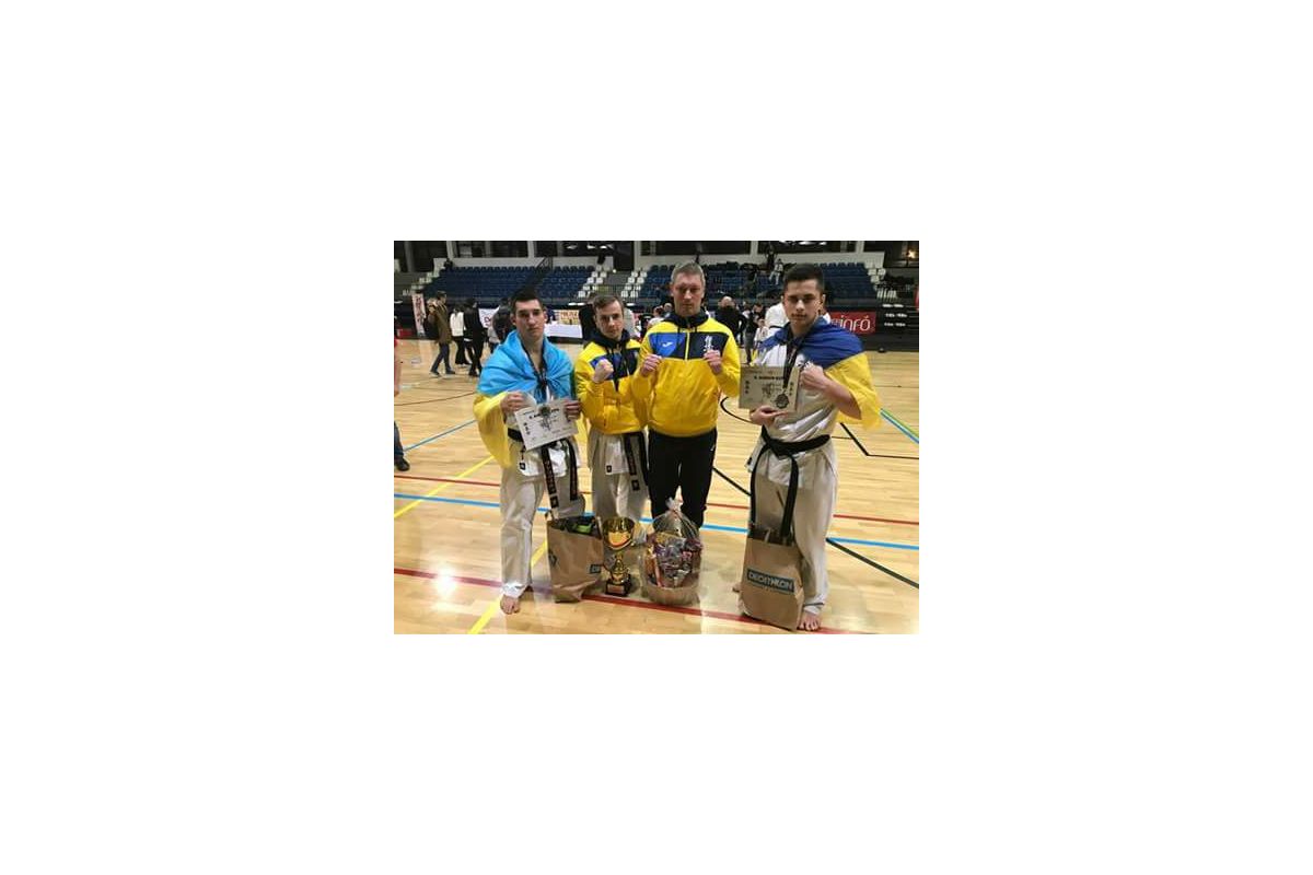 ТРИ МЕДАЛІ ЗДОБУЛИ УКРАЇНЦІ НА МІЖНАРОДНОМУ ТУРНІРІ З КІОКУШИНКАЙ КАРАТЕ ТРИ МЕДАЛІ ЗДОБУЛИ УКРАЇНЦІ НА МІЖНАРОДНОМУ ТУРНІРІ З КІОКУШИНКАЙ КАРАТЕ