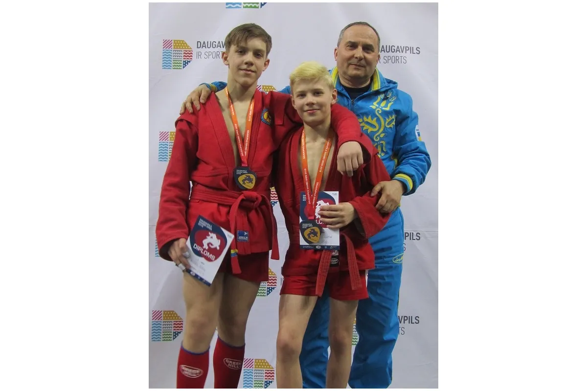 Одразу два золота здобули українські самбісти на міжнародному турнірі