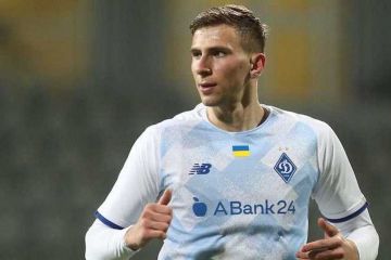 Забарний офіційно перейшов у Борнмут – клуби прописали патріотичний пункт Забарний офіційно перейшов у Борнмут – клуби прописали патріотичний пункт