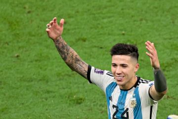 "Челси" оформил самый дорогой трансфер в истории АПЛ: рекордсменом стал чемпион мира "Челси" оформил самый дорогой трансфер в истории АПЛ: рекордсменом стал чемпион мира