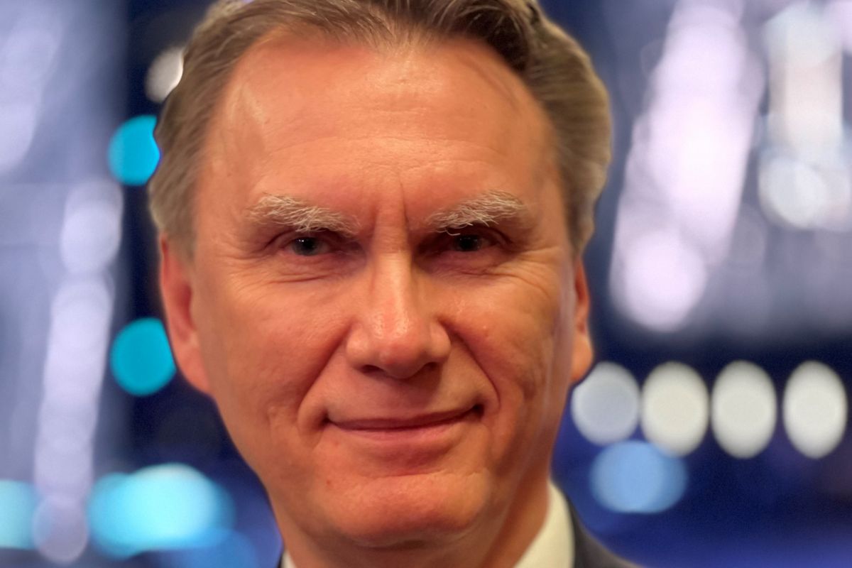 Роберт ЧИЖЕВСЬКИЙ: Що ми повинні робити перед лицем сучасного «прискорення» історії? Роберт ЧИЖЕВСЬКИЙ: Що ми повинні робити перед лицем сучасного «прискорення» історії?