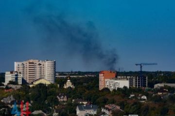 Волонтеры назвали причастных к организации подрыва склада боеприпасов боевиков в Донецке Волонтеры назвали причастных к организации подрыва склада боеприпасов боевиков в Донецке