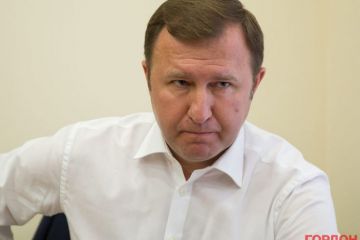 Бизнес мы защищаем часто и громко, особенно перед выборами. Но он все чаще кричит об обратном Бизнес мы защищаем часто и громко, особенно перед выборами. Но он все чаще кричит об обратном