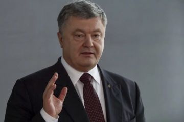 The journalist who asked Poroshenko unpleasant question was fired from the site The journalist who asked Poroshenko unpleasant question was fired from the site