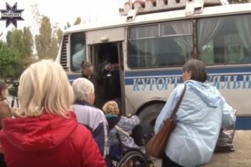 Под Одессой инвалидам отключили свет, воду и лифты 	  	 	    			 	  	Под Одессой инвалидам отключили свет, воду и лифты